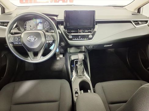 Used 2023 Toyota Corolla LE image 12