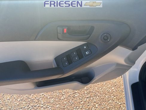 Used 2010 Kia Forte EX image 10