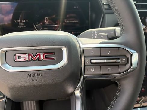New 2027 GMC Terrain Elevation w/ Elevation Premium Package AWD/4WD image 17