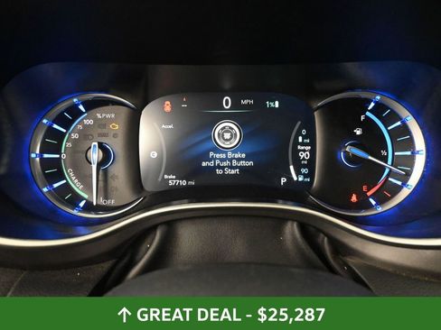 Used 2024 Chrysler Pacifica Limited FWD image 39