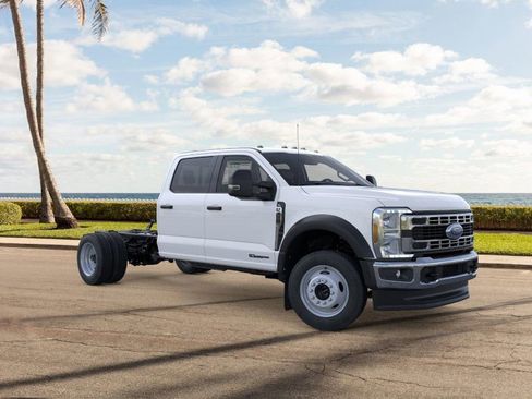 New 2025 Ford F450 XL w/ XL Chrome Package image 7