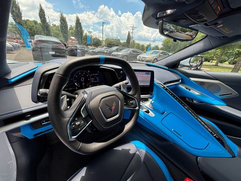 Used 2022 Chevrolet Corvette Stingray Premium Conv w/ 3LT RWD image 34