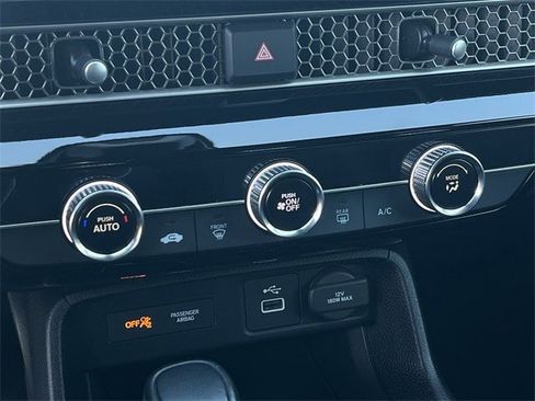 Used 2023 Honda Civic Sport image 19