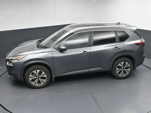 Used 2022 Nissan Rogue SV w/ SV Premium Package image 36