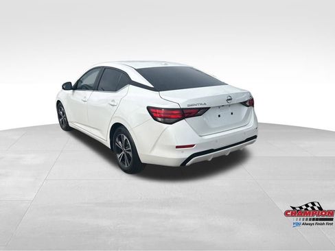 Used 2022 Nissan Sentra SV image 3