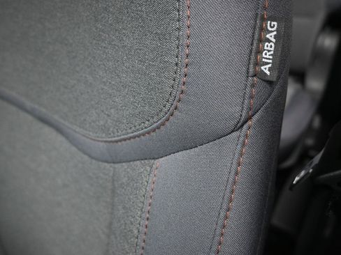 New 2025 Ford Explorer Active image 25