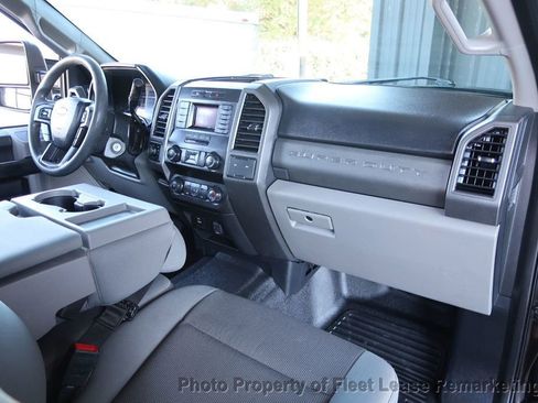 Used 2020 Ford F250 XL w/ Power Equipment Group image 24