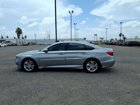 Used 2018 Honda Accord LX image 5