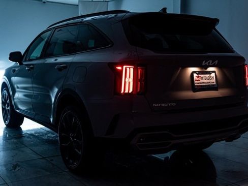 Used 2023 Kia Sorento SX image 39