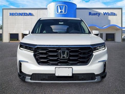 New 2025 Honda Pilot EX-L image 8