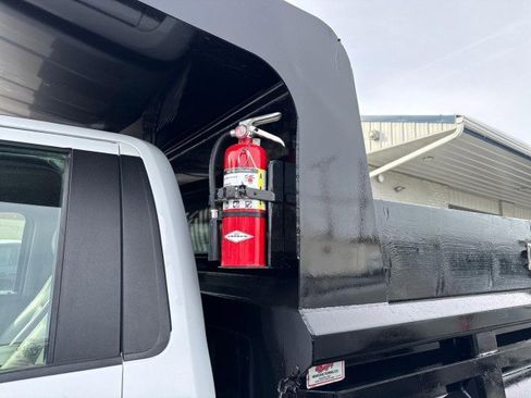 Used 2019 Ford F550 4x4 Regular Cab Super Duty image 12