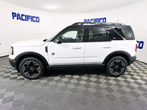 Used 2025 Ford Bronco Sport Outer Banks AWD/4WD image 6
