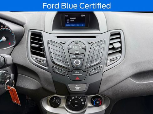 Used 2019 Ford Fiesta SE image 9