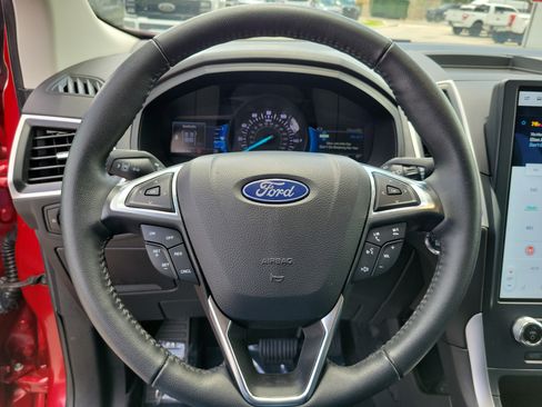 Used 2024 Ford Edge SEL w/ Convenience Package AWD/4WD image 25