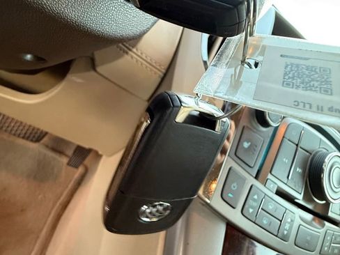 Used 2013 Buick LaCrosse Leather image 26