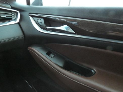 Used 2018 Buick Enclave Avenir w/ Avenir Technology Package image 25