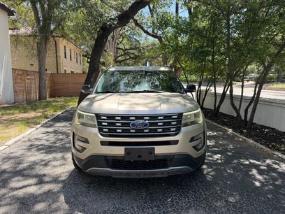 Used 2017 Ford Explorer XLT w/ Equipment Group 202A