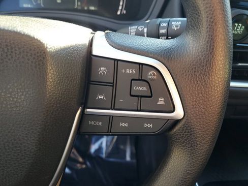 Used 2025 Toyota Grand Highlander LE image 23