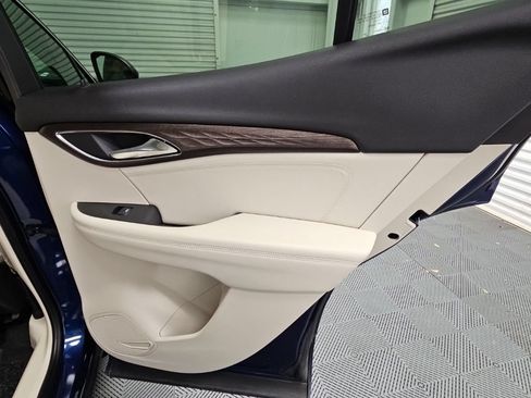 Certified 2023 Buick Envision Avenir FWD image 39