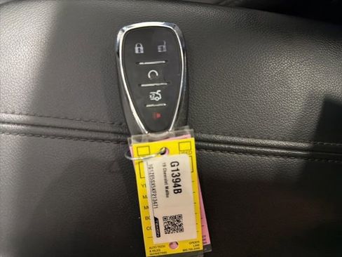 Used 2019 Chevrolet Malibu Premier image 31