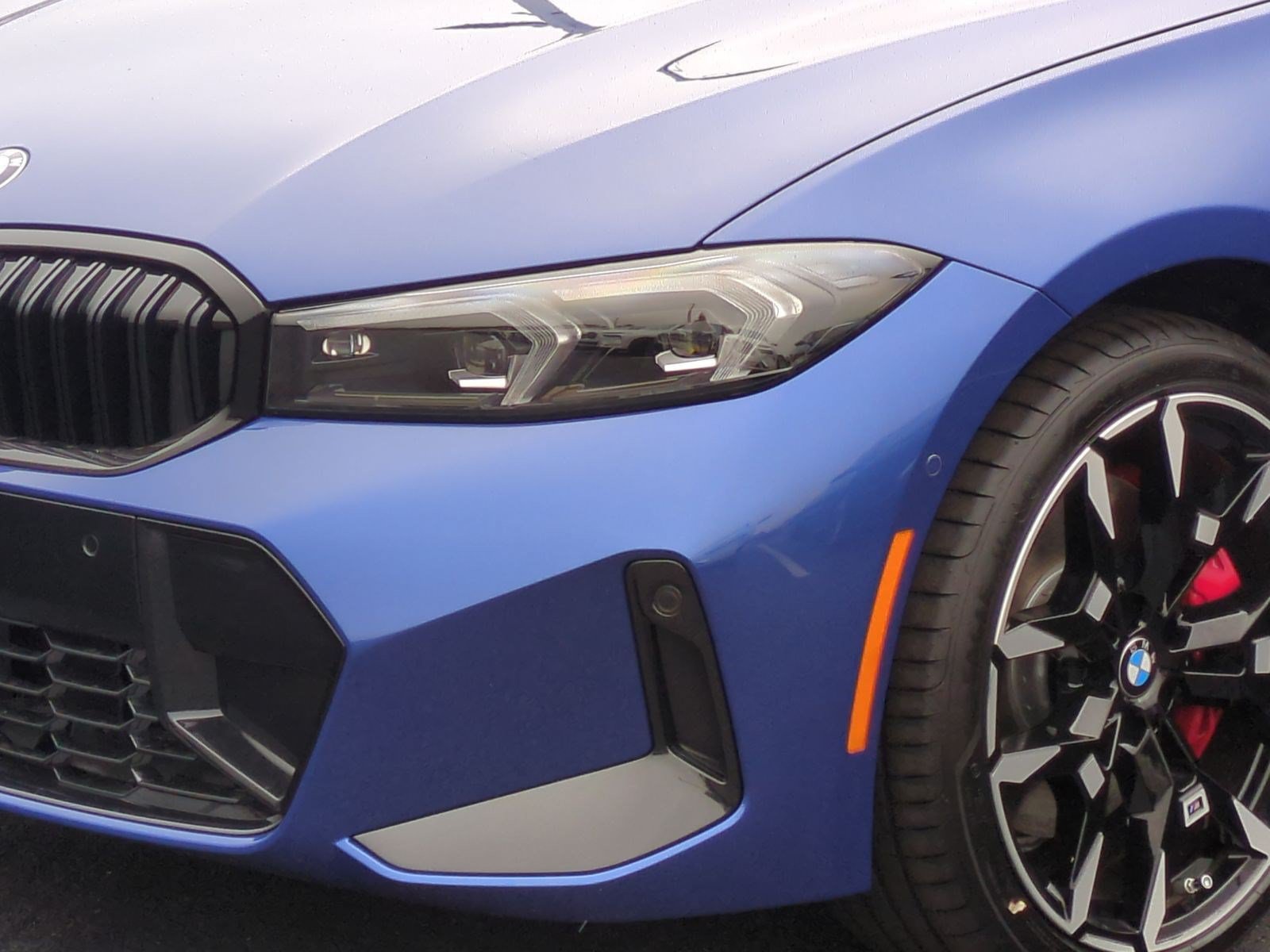 Certified 2026 BMW 330i Sedan w/ M Sport Package RWD image 6
