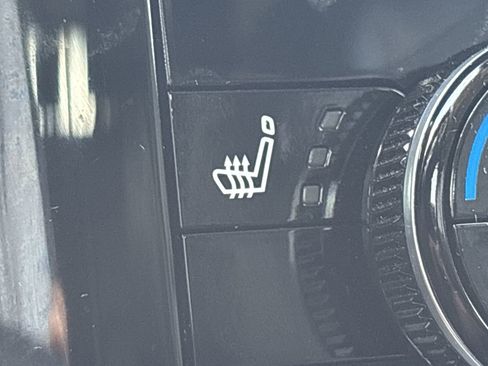 Used 2021 Nissan Rogue Platinum image 26