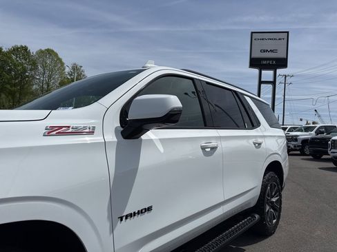 Used 2022 Chevrolet Tahoe Z71 w/ Luxury Package image 37