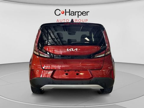 Used 2025 Kia Soul S FWD image 4