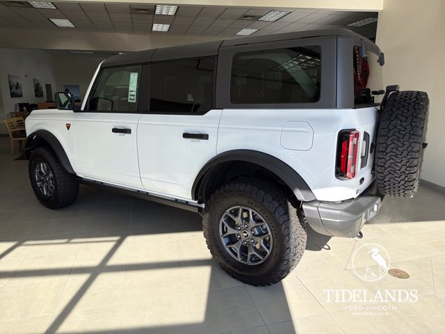 Used 2025 Ford Bronco Badlands AWD/4WD image 6