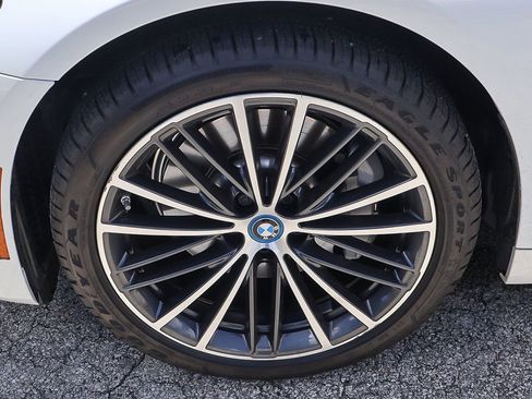 Used 2023 BMW 530e w/ Convenience Package RWD image 21