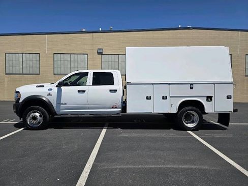 Used 2021 RAM 5500 Tradesman w/ Max Tow Package AWD/4WD image 4