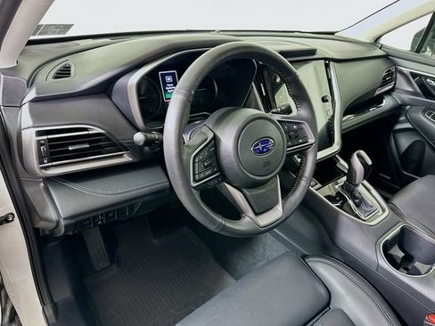 Used 2025 Subaru Outback Limited image 9