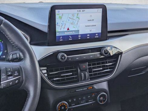 Used 2020 Ford Escape SE Sport image 15