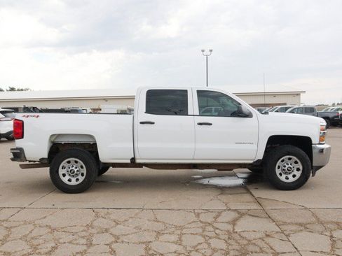 Used 2016 Chevrolet Silverado 2500 W/T AWD/4WD image 6