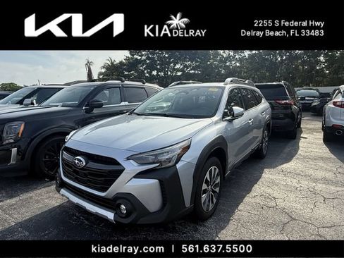 Used 2023 Subaru Outback Touring AWD/4WD image 4