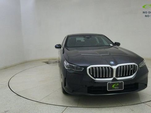Used 2024 BMW i5 eDrive40i w/ Convenience Package RWD image 65