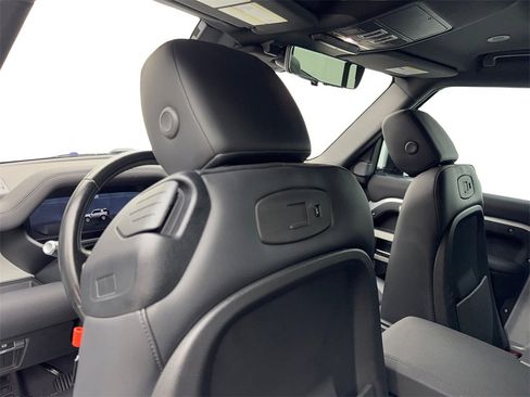 Used 2021 Land Rover Defender 90 X-Dynamic S image 35