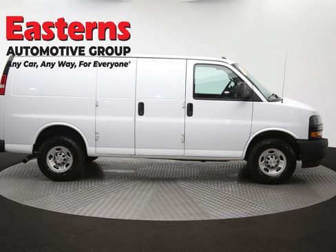 Used 2021 Chevrolet Express 2500 w/ Driver Convenience Package RWD image 43