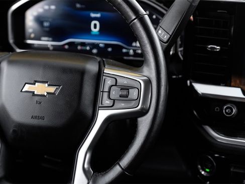 Used 2022 Chevrolet Silverado 1500 LT w/ Z71 Off-Road Package image 14