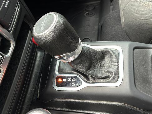 Used 2020 Jeep Gladiator Sport w/ Quick Order Package 24S AWD/4WD image 30