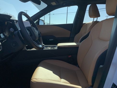 Used 2026 Lexus RX 350 FWD image 16