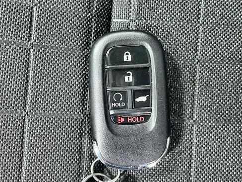 Certified 2025 Honda HR-V Sport image 33