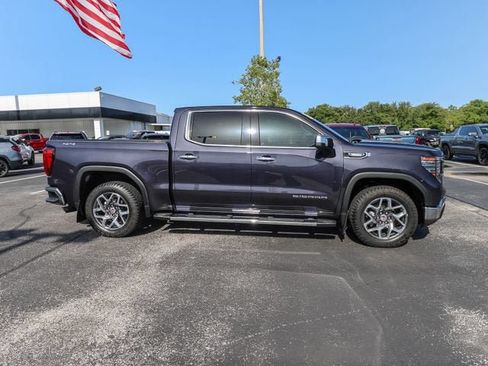 Used 2023 GMC Sierra 1500 SLT w/ SLT Premium Plus Package AWD/4WD image 11