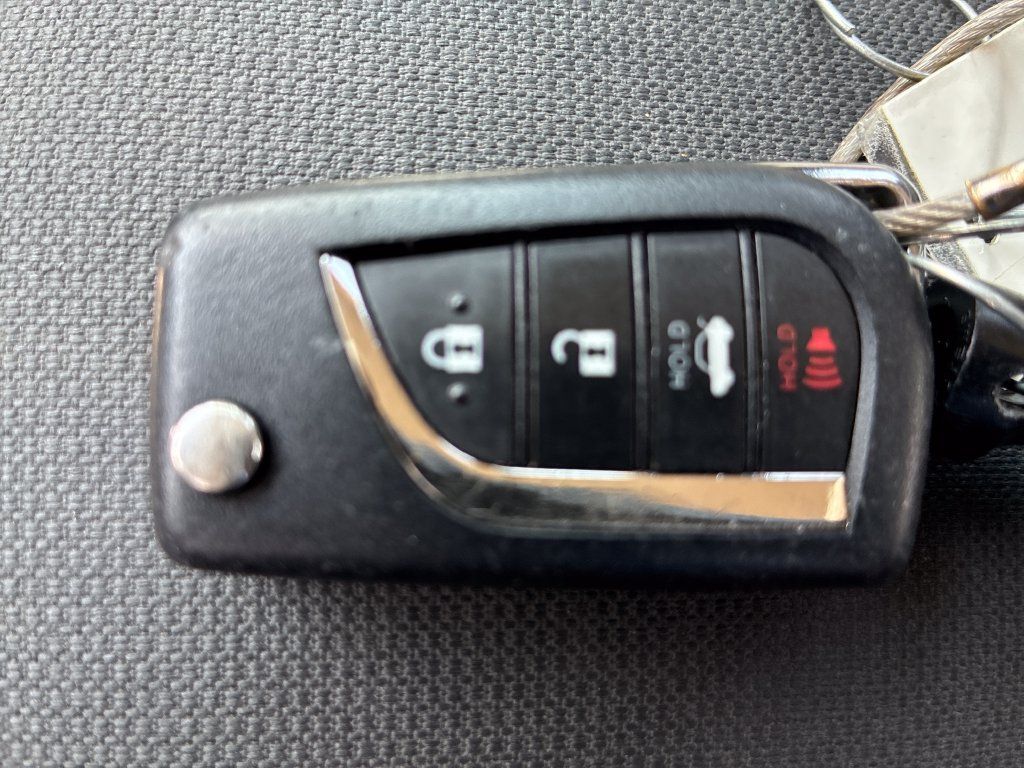 Used 2024 Toyota Corolla LE FWD image 30