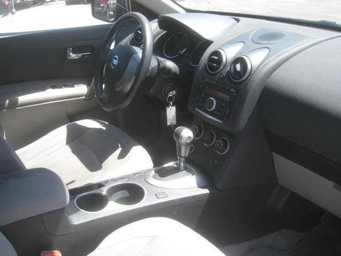 Used 2014 Nissan Rogue S AWD/4WD image 19