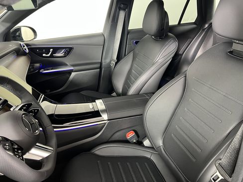 New 2026 Mercedes-Benz GLC 300 4MATIC image 17