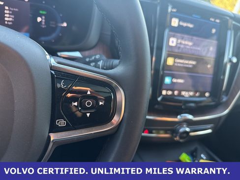 Certified 2024 Volvo XC60 T8 Ultimate w/ Protection Package Premier image 25