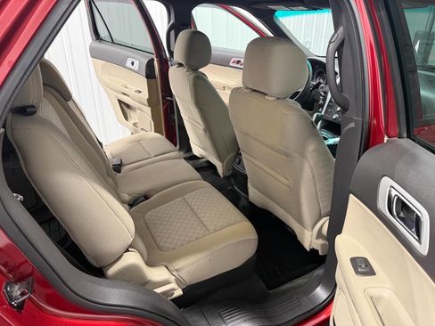 Used 2014 Ford Explorer XLT w/ Equipment Group 201A image 8