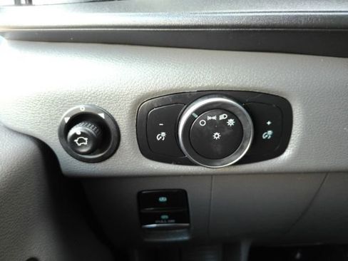 Used 2023 Ford Transit 250 Medium Roof AWD image 24