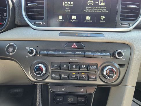 Used 2022 Kia Sportage LX w/ LX AWD Value Edition Package image 17